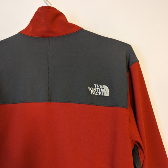 The North Face TNF APEX Softshell Full Zip Jacket Size Large Red Dark Grey EUC - Picture 4 of 8